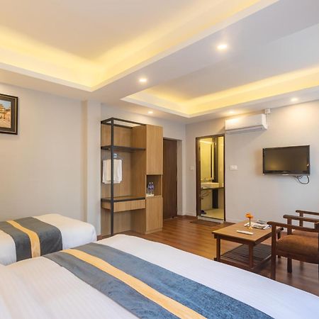 Aawas Boutique Hotel Kathmandu Bagian luar foto